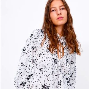 Star print blouse